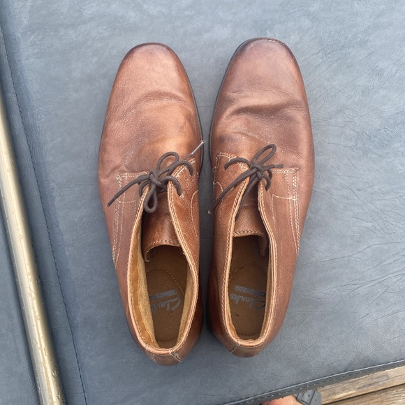 Clark’s Chukka Boots - Picture 5 of 9